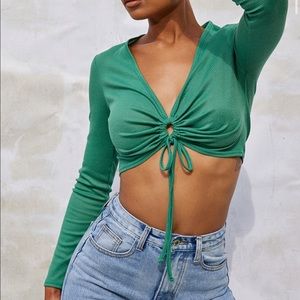 Pretty little thing green top 💚